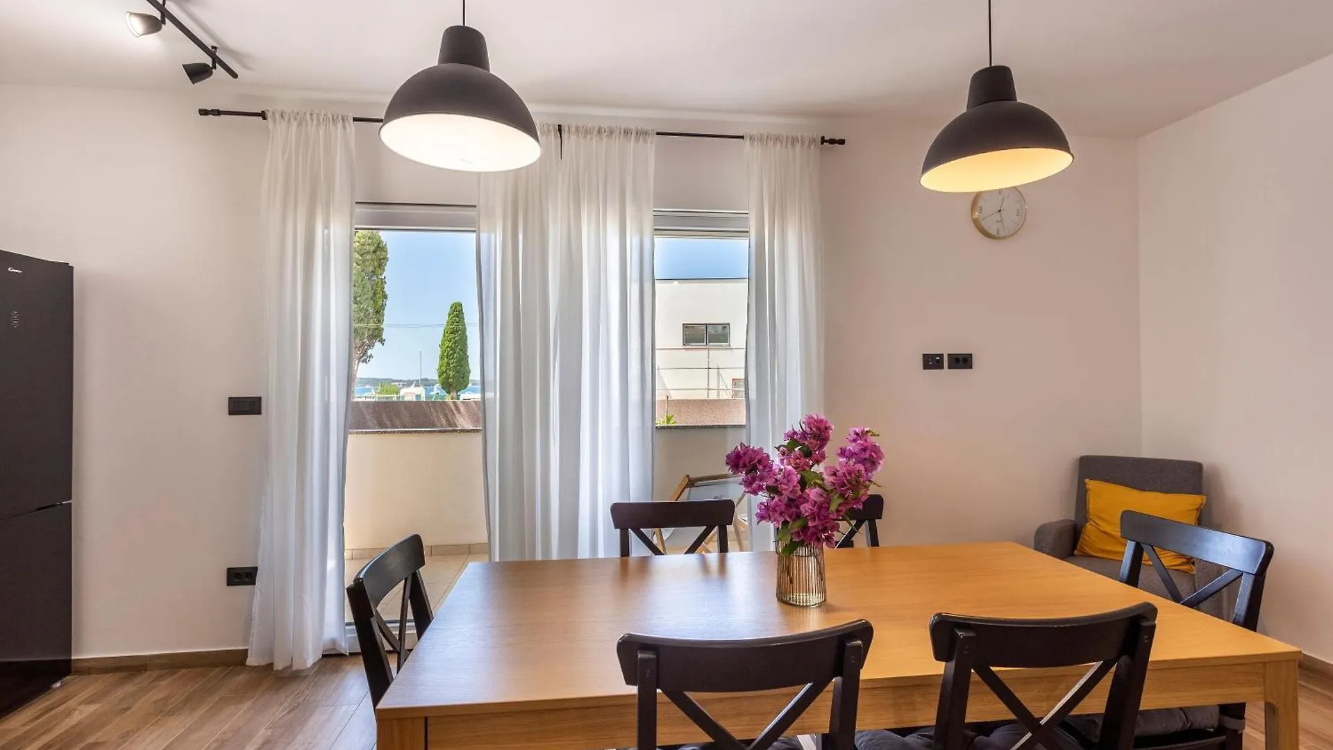 Modernes Ferienhaus In Strandnaehe Fazana Croatia